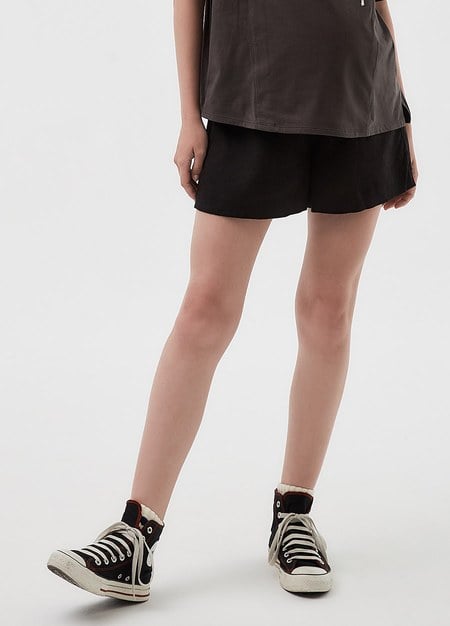 Cooling Linen Maternity Shorts-Black1