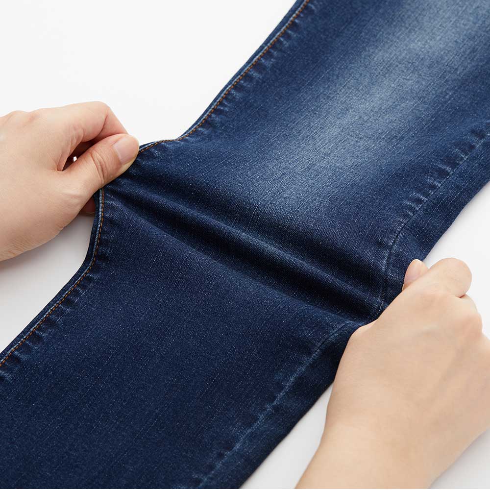 Washed Maternity Curvy Jeans